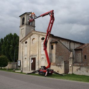 سکوی بالابر مفصلی / دیزلی / متحرک