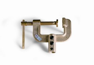 گیره اتصال به زمین 