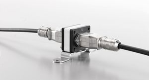 اتصال دهندۀ رشتۀ نوری