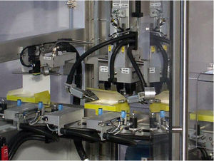 درب بند کارتن تک فلپه ( باله ) | چسب داغ مایع 